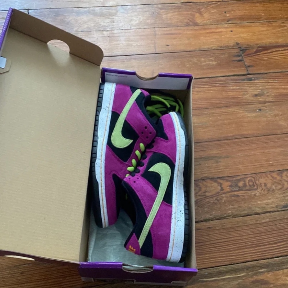 Men’s Nike SB Dunk Low Pro Red Plum